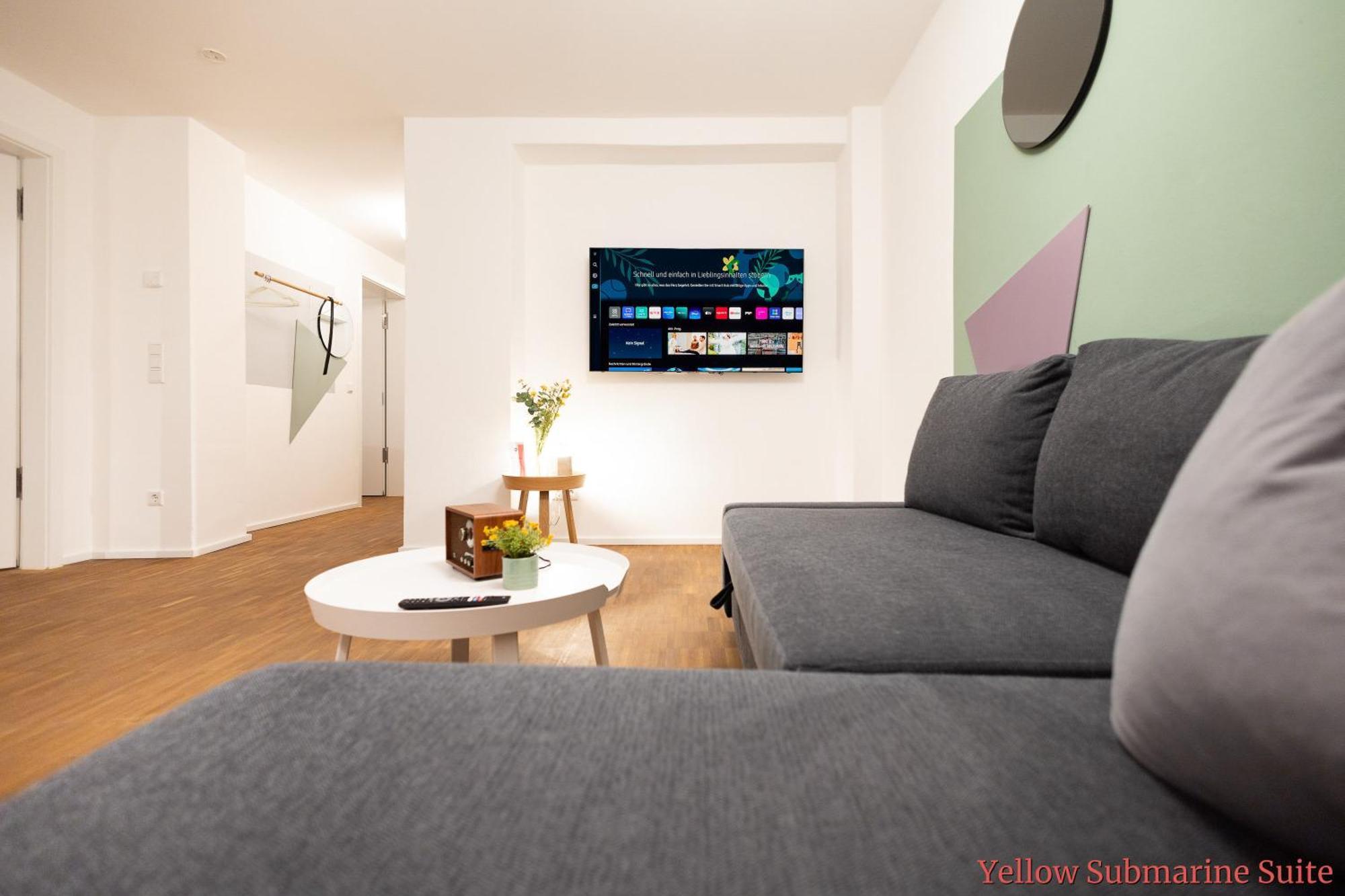 Ko-Living - Beatles Und Banksy Suites & Studios Am Eselsbrunnen - Altstadt - Kueche Halle  Exterior photo