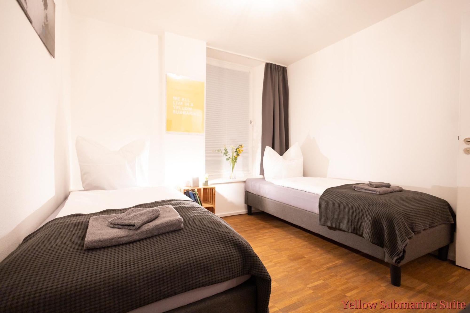 Ko-Living - Beatles Und Banksy Suites & Studios Am Eselsbrunnen - Altstadt - Kueche Halle  Exterior photo